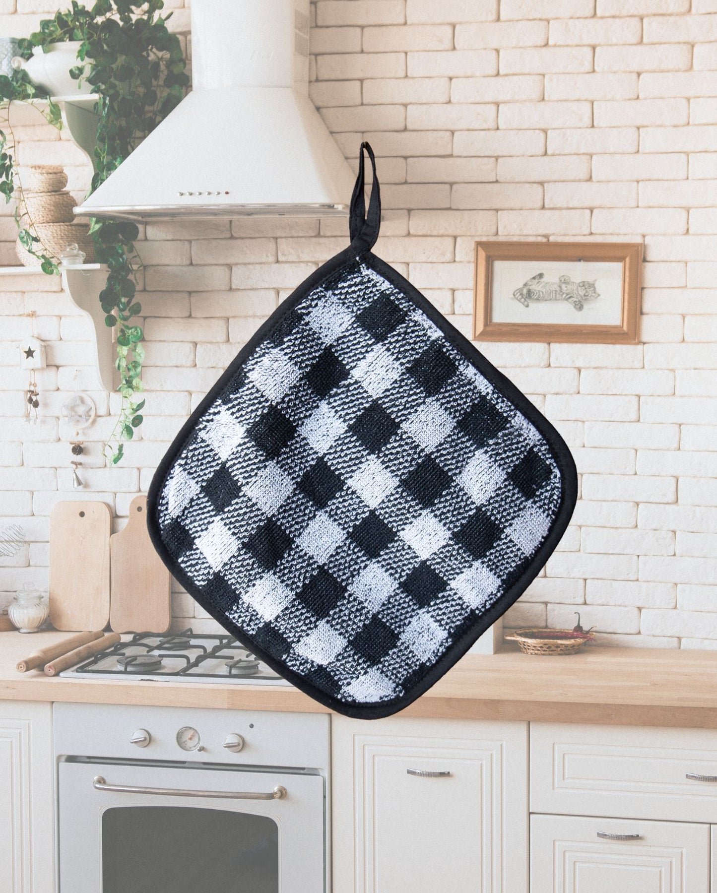 Heat-resistant pot holder black and white checked 22x22cm 100% cotton